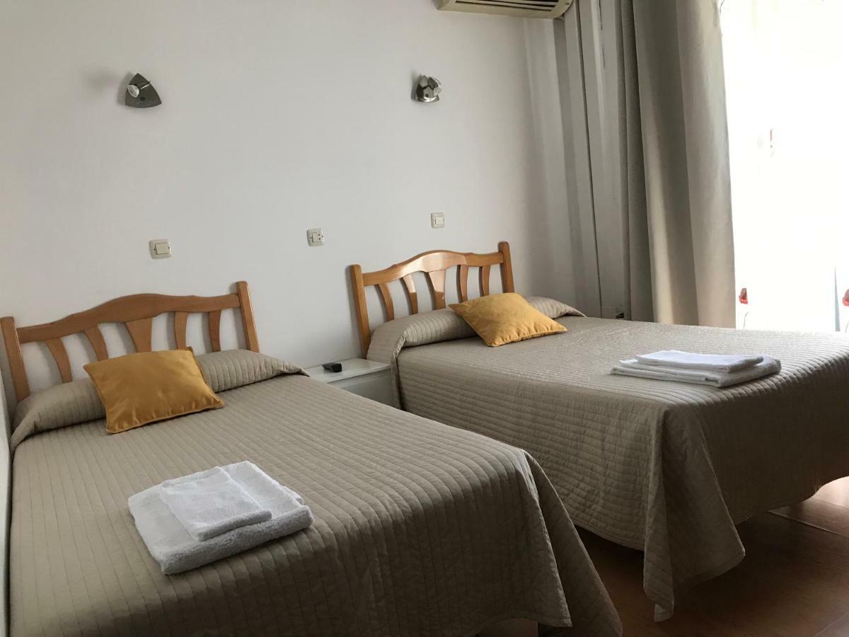 Hostal Trevinca - Madrid — Photos 1